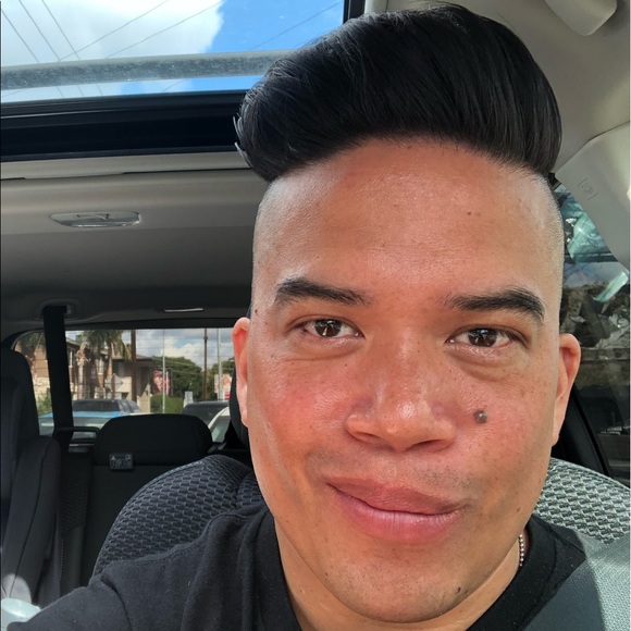 Meet your Posher, Drew - Picture 1 of 1